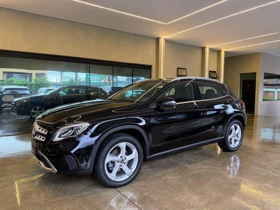 MERCEDES-BENZ GLA 200 1.6 CGI FLEX ADVANCE 7G-DCT